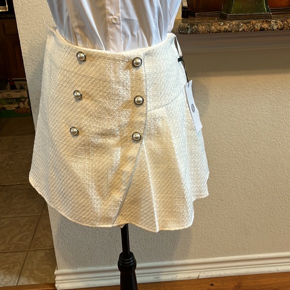COPY - White cute skort large - Picture 10 of 11